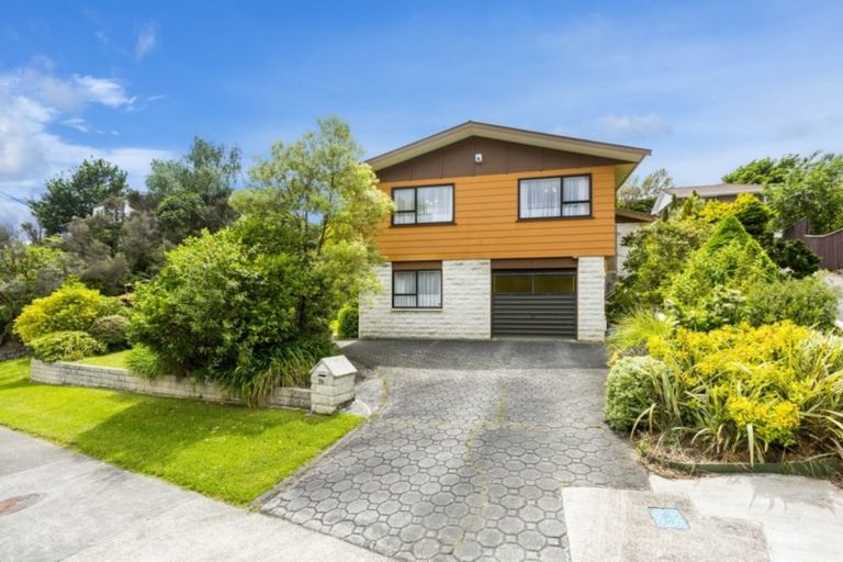 Photo of property in 59 Field Street, Silverstream, Upper Hutt, 5019