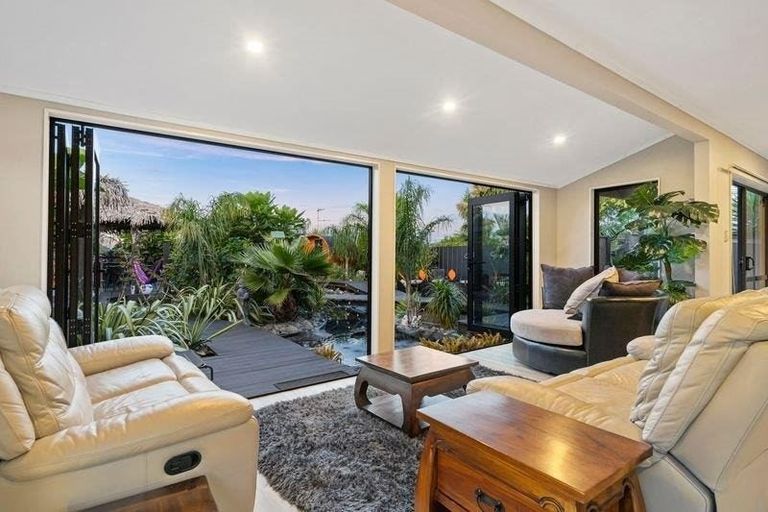 Photo of property in 27 Chums Road, Paraparaumu Beach, Paraparaumu, 5032