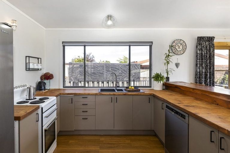 Photo of property in 77 Muller Road, Blenheim, 7201