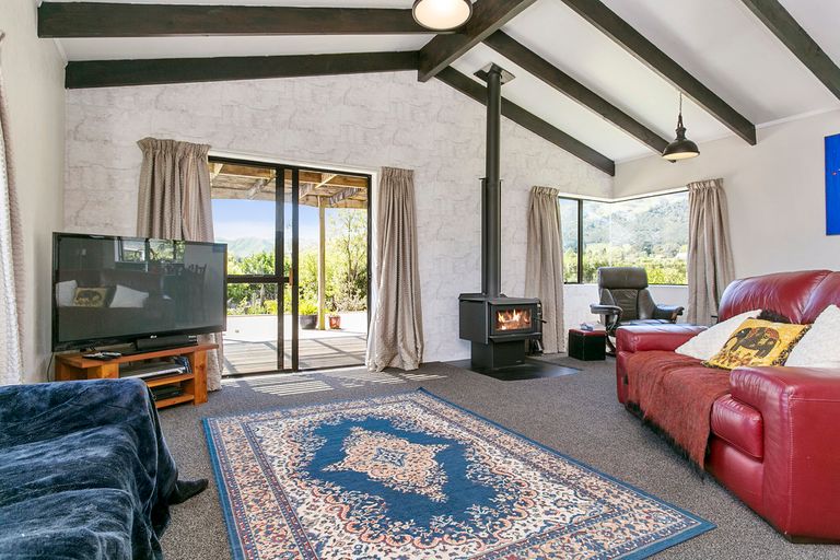 Photo of property in 35 Tui Pa Road, Te Aroha, 3392