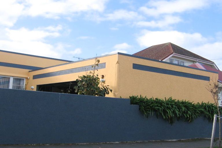 Photo of property in 18 Anderson Grove, Epuni, Lower Hutt, 5011