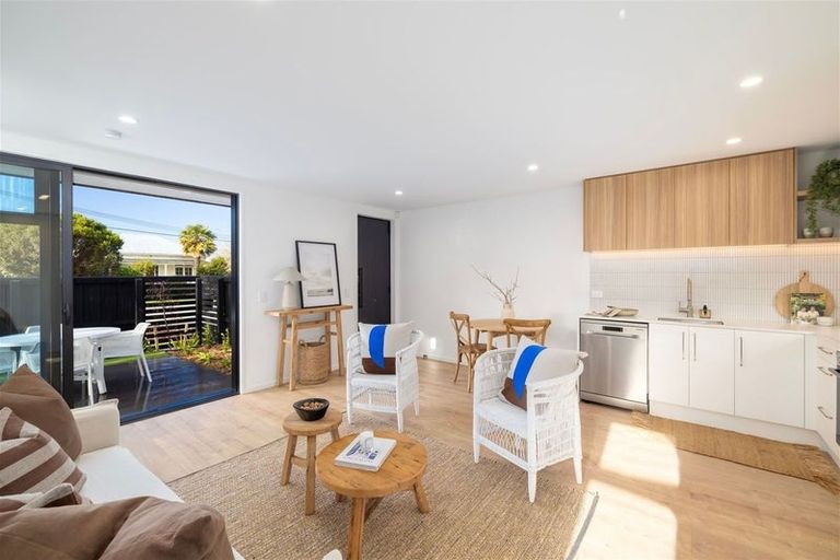 Photo of property in 1/66 Cleveland Street, Edgeware, Christchurch, 8013