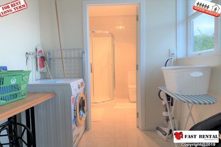 Photo of property in 2/221 Onewa Road, Birkenhead, Auckland, 0626