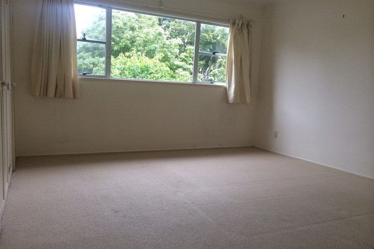 Photo of property in 14 Bacot Place, Howick, Auckland, 2014