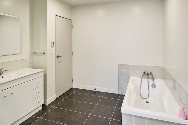 Photo of property in 13 Postgate Drive, Whitby, Porirua, 5024