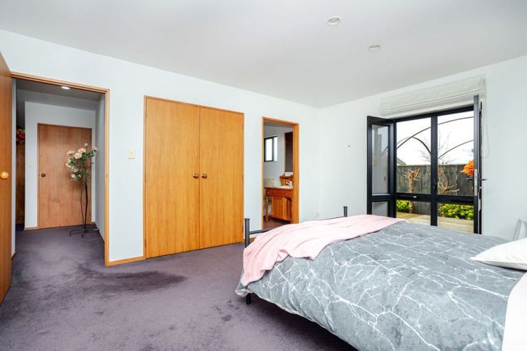 Photo of property in 9 Smith Street, Dannevirke, 4930