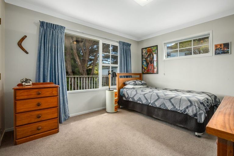 Photo of property in 96 Leeward Drive, Whitby, Porirua, 5024