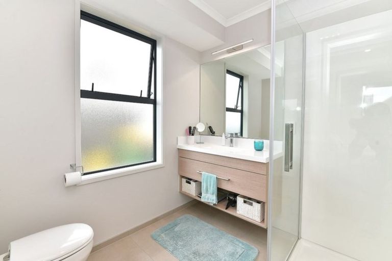 Photo of property in 56 Colonial Drive, Silverdale, 0932