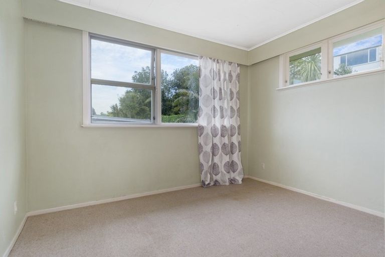 Photo of property in 30 Omokoroa Road, Omokoroa, 3114