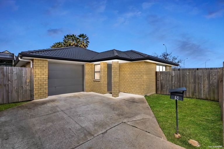 Photo of property in 5 Totara Meadows Court, Wiri, Auckland, 2104