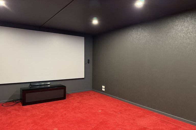 Photo of property in 165 Townsend Road, Miramar, Wellington, 6022