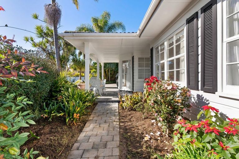 Photo of property in 6 Adonis Place, Half Moon Bay, Auckland, 2012