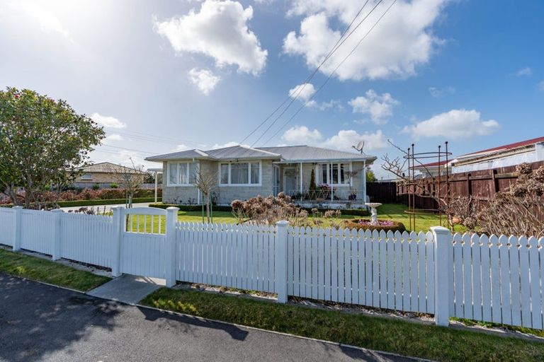 Photo of property in 18 Carrington Avenue, Hillcrest, Hamilton, 3216