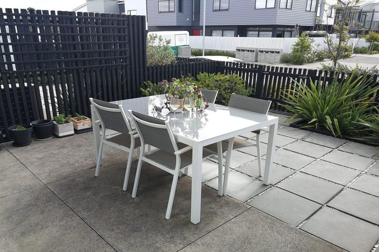 Photo of property in 25 Mollusc Road, Hobsonville, Auckland, 0616