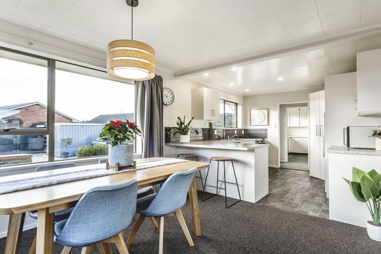 Photo of property in 2 Kent Place, Mosgiel, 9024