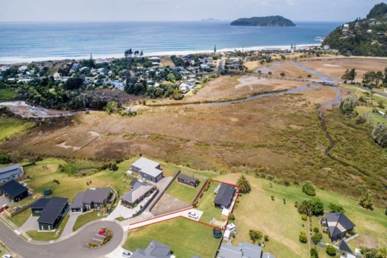 Photo of property in 40 Tairua Palms Place, Tairua, 3508
