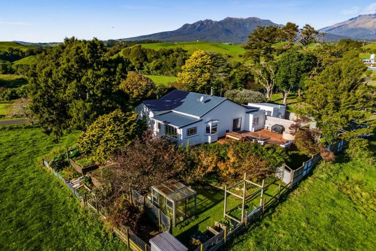 Photo of property in 272 Saunders Road, Okato, New Plymouth, 4381