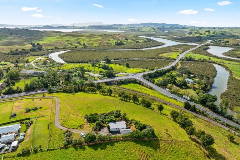 Photo of property in 1274 State Highway 1, Oakleigh, Whangarei, 0171