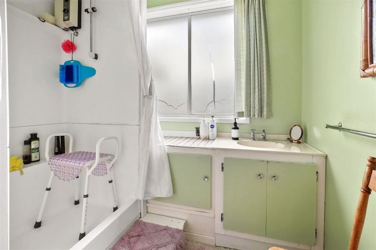 Photo of property in 17 West Crescent, Te Puru, Thames, 3575