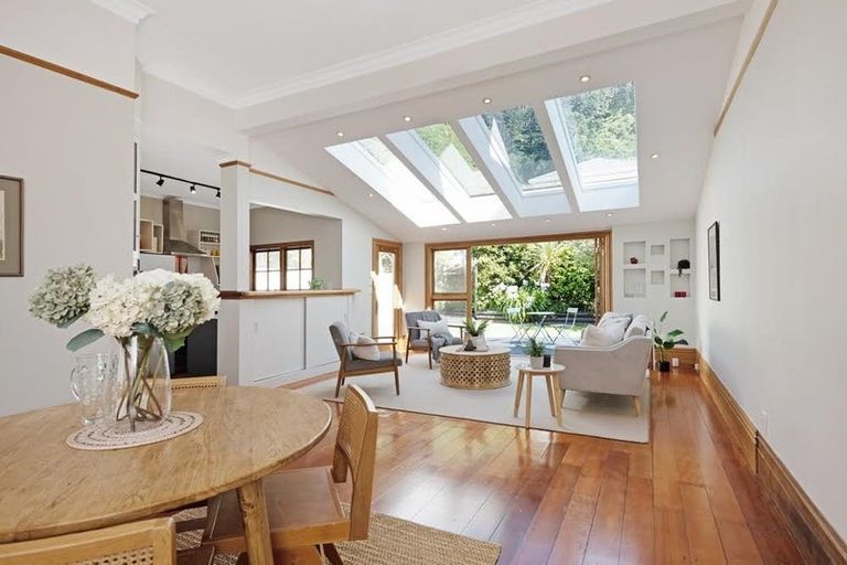 Photo of property in 128 Tinakori Road, Thorndon, Wellington, 6011