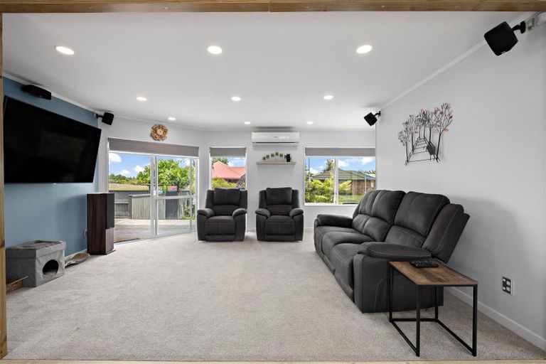 Photo of property in 2 Caesar Roose Drive, Glenview, Hamilton, 3206