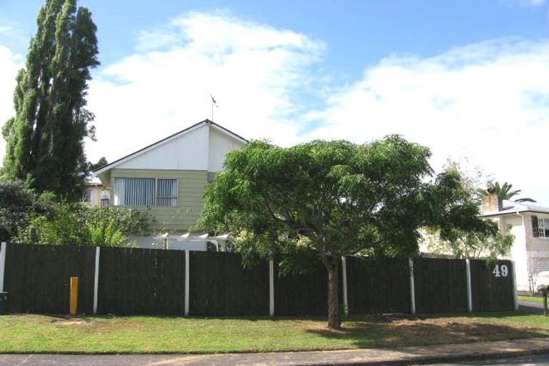 Photo of property in 2/49 Simon Ellice Drive, Bayview, Auckland, 0629