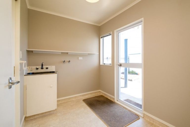 Photo of property in 99 The Esplanade, Westshore, Napier, 4110