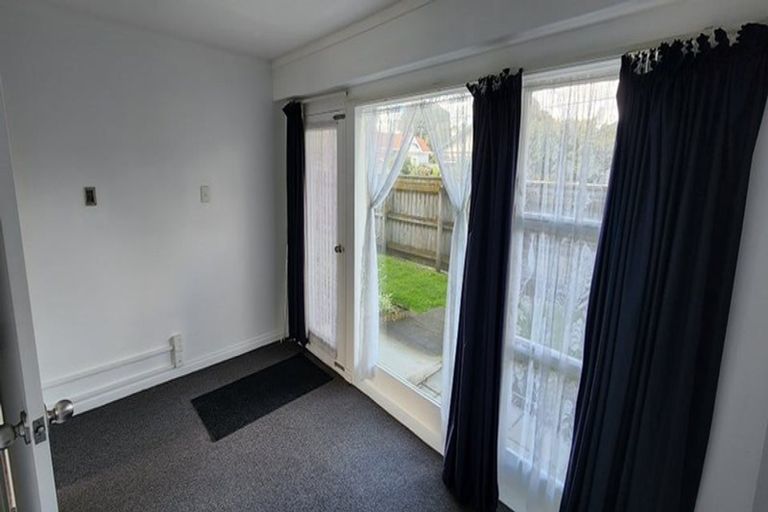 Photo of property in 2/25 Britannia Street, Petone, Lower Hutt, 5012
