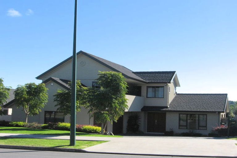 Photo of property in 262 Hill Road, The Gardens, Auckland, 2105