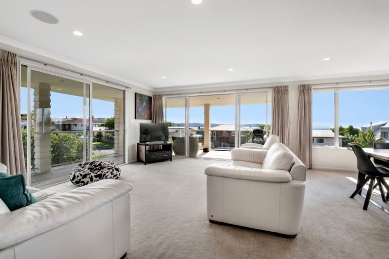 Photo of property in 15 Kawau View Road, Snells Beach, 0920