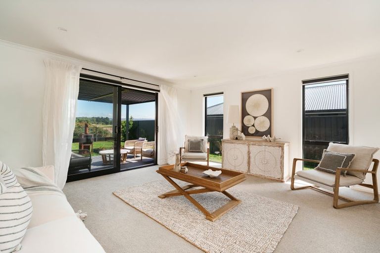 Photo of property in 25 Pioneer Crescent, Omokoroa, 3114