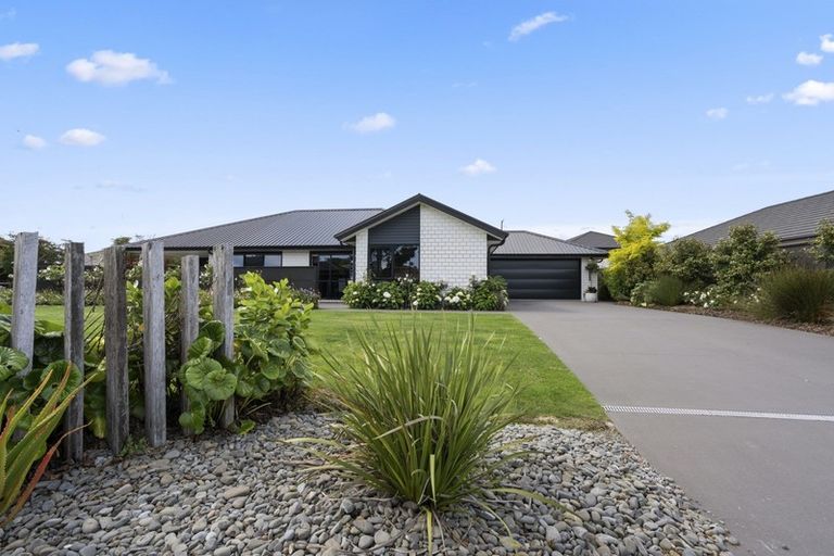 Photo of property in 8 Cooke Farm Grove, Waiwhakaiho, New Plymouth, 4312