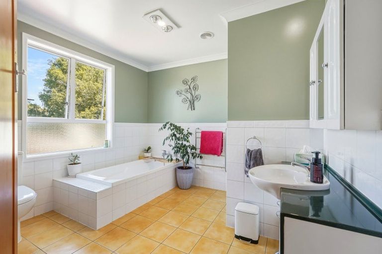 Photo of property in 5 Kawatiri Avenue, Gonville, Whanganui, 4501