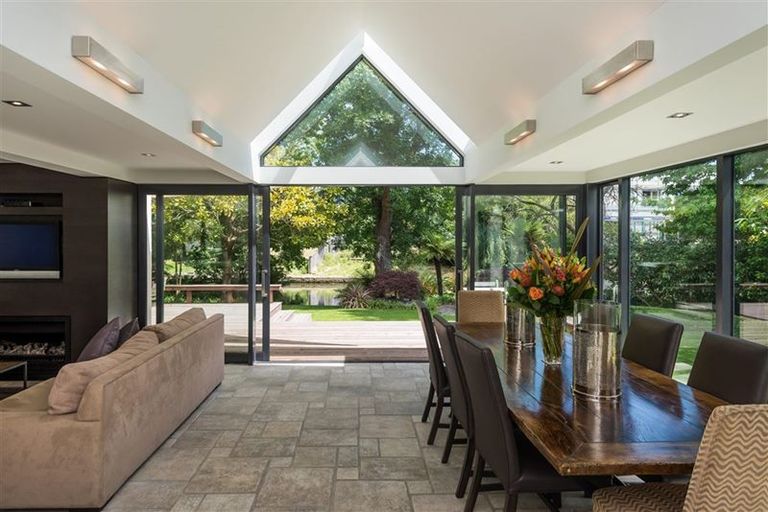 Photo of property in 1 Wairarapa Terrace, Merivale, Christchurch, 8014