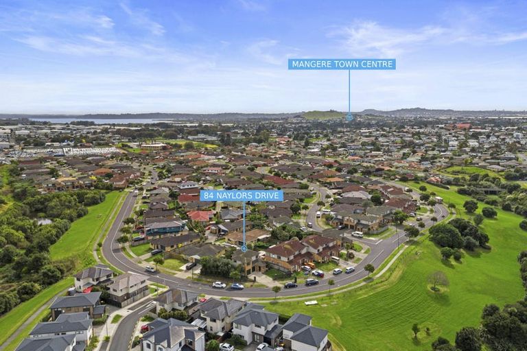 Photo of property in 84 Naylors Drive, Mangere, Auckland, 2022