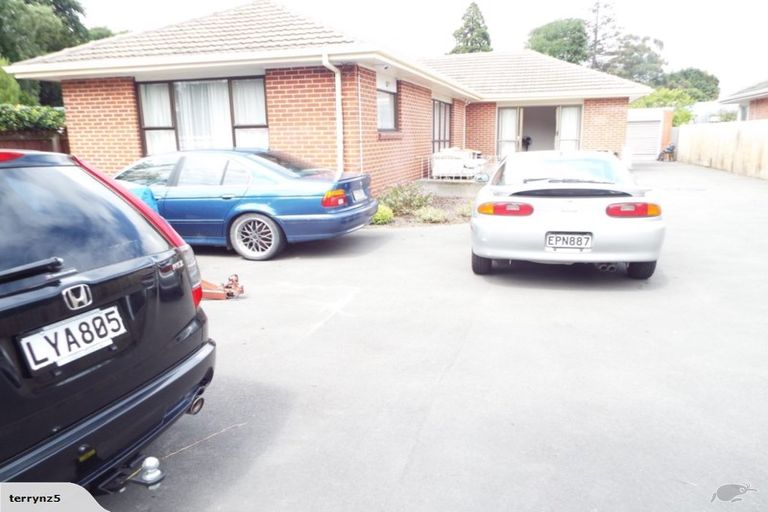 Photo of property in 71 Yaldhurst Road, Sockburn, Christchurch, 8042