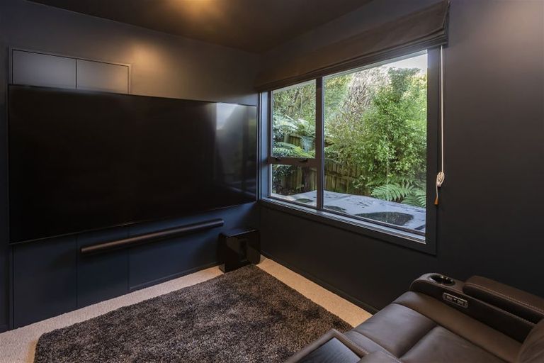 Photo of property in 26b Cornwall Road, Lyttelton, 8082