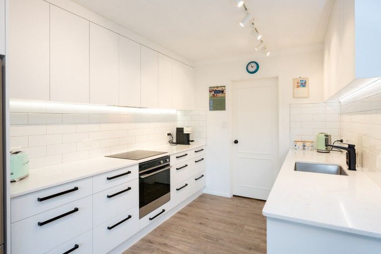 Photo of property in 609 Roberts Street, Hastings, 4122