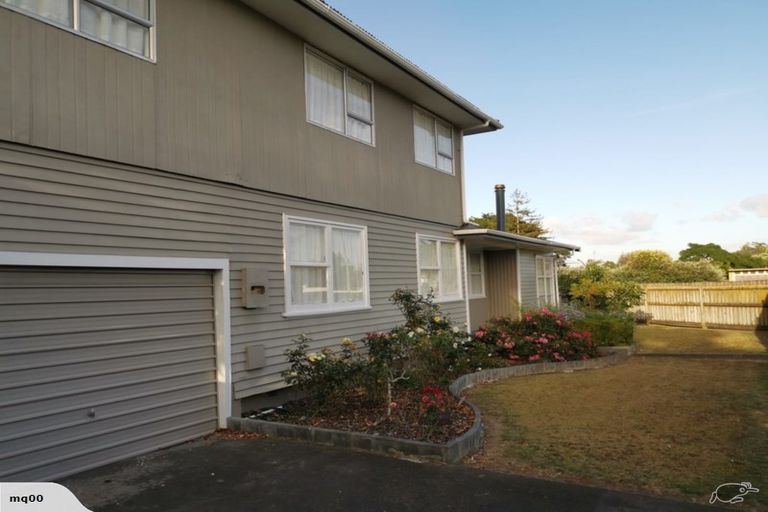 Photo of property in 320 Bucklands Beach Road, Bucklands Beach, Auckland, 2012
