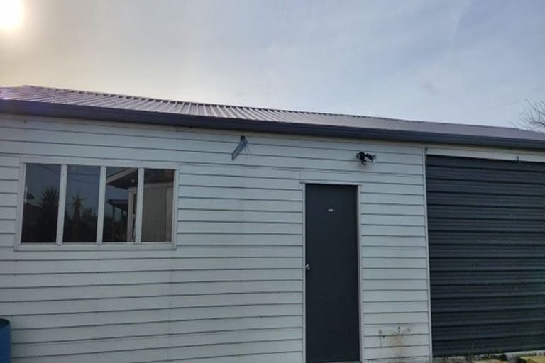 Photo of property in 16 Yvonne Street, Melville, Hamilton, 3206