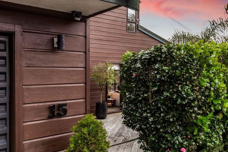 Photo of property in 15 Moorgreen Heights, Torbay, Auckland, 0630