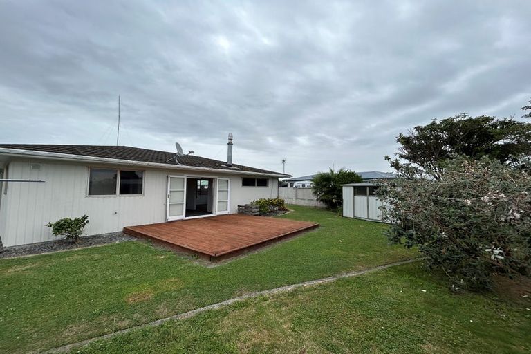 Photo of property in 41 Wynyard Crescent, Tamatea, Napier, 4112