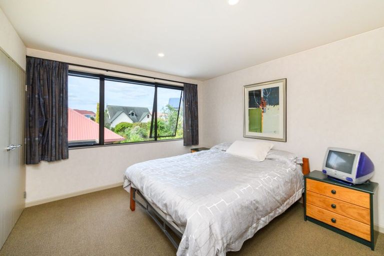 Photo of property in 4 The Strand, Fitzherbert, Palmerston North, 4410