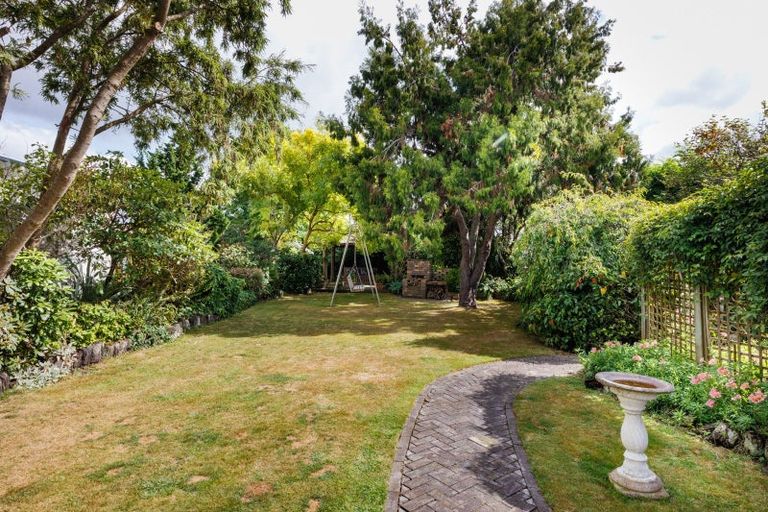 Photo of property in 7 Vernon Avenue, Takaro, Palmerston North, 4412