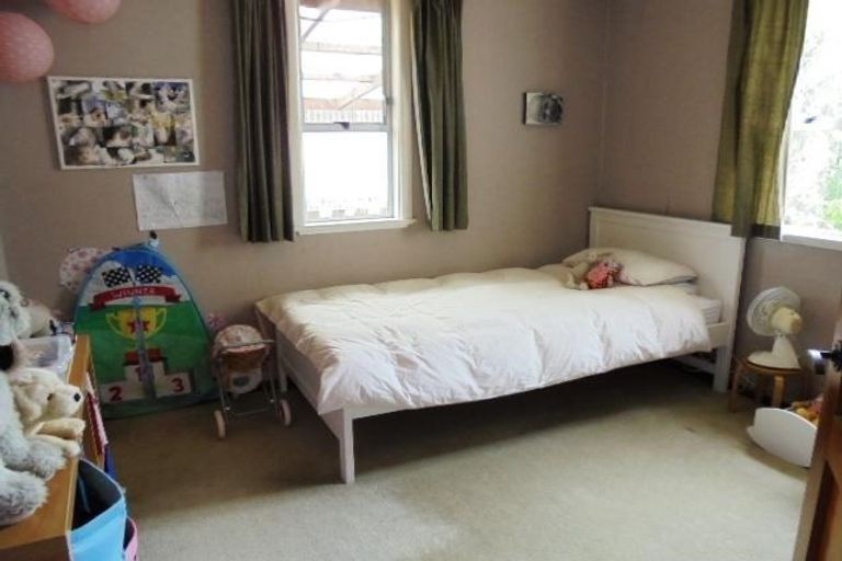 Photo of property in 4 Jervois Road, Jervoistown, Napier, 4112