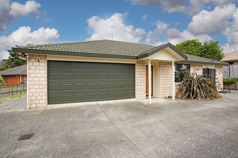 Photo of property in 11 George Arthur Place, Pukekohe, 2120