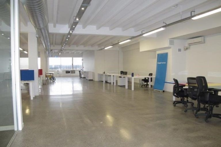 Photo of property in 14 Maidstone Place, Oteha, Auckland, 0632