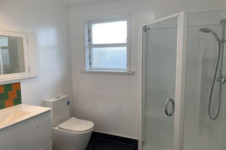 Photo of property in 12 Bartholomew Road, Levin, 5510