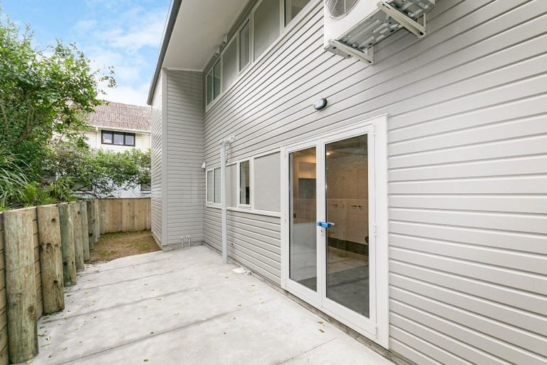 Photo of property in 7/74 Derwent Street, Island Bay, Wellington, 6023