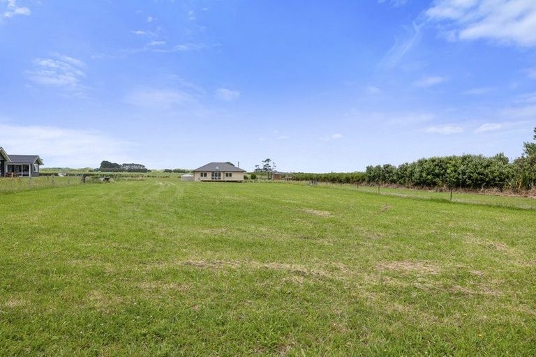 Photo of property in 94 Mirikau Road, Warea, New Plymouth, 4381